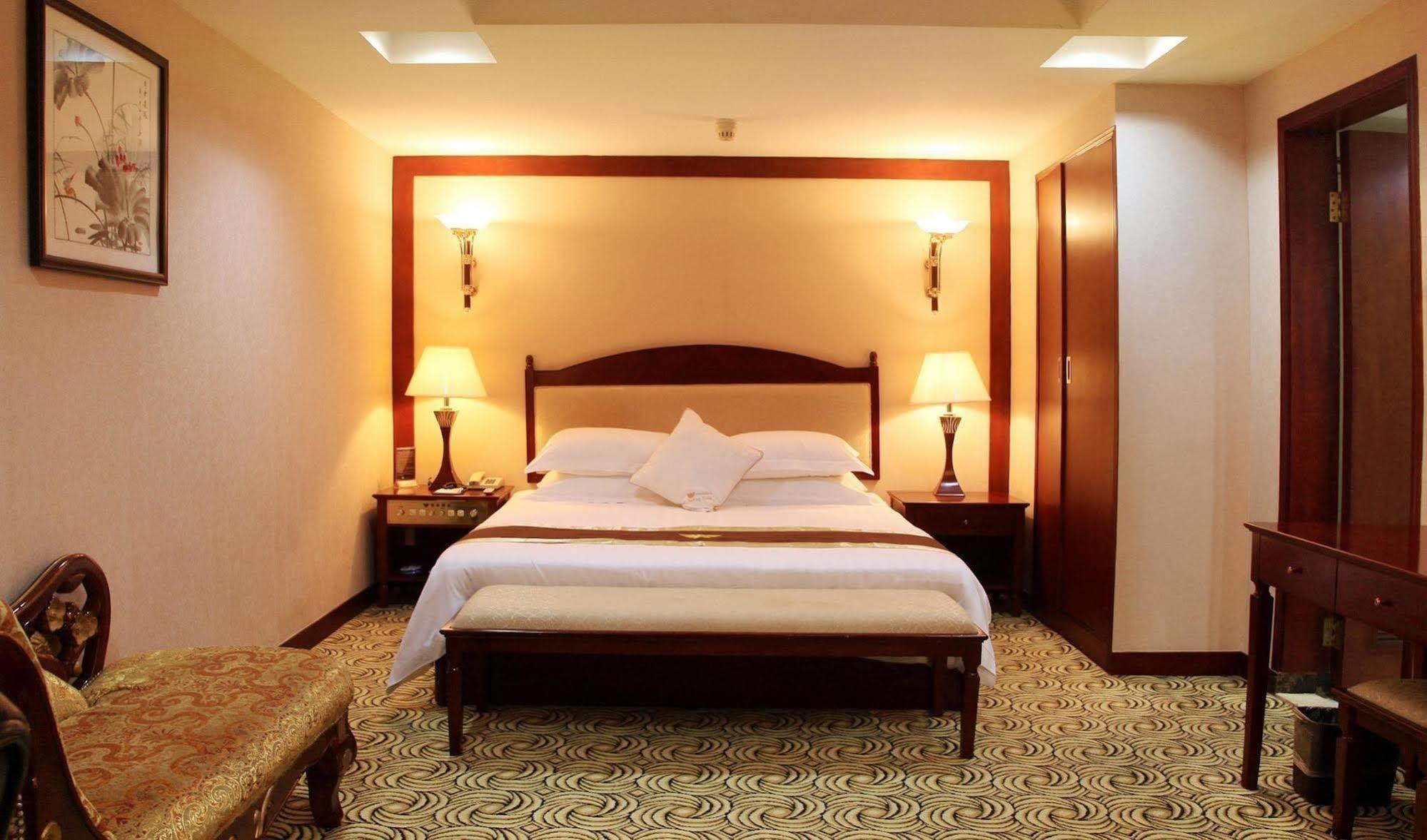 Guangzhou Jinying Hotel Eksteriør billede